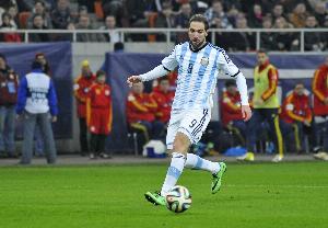 伊瓜因：在阿根廷输的三场决赛是命运 退役后我无意留在足球世界